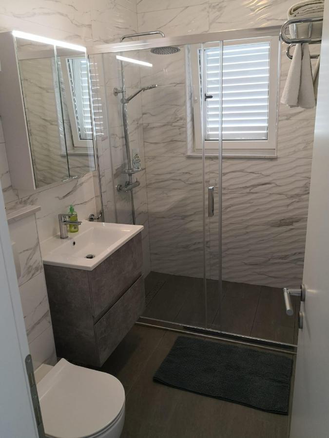 Two Bedroom With A Sea View & A Balcony Appartamento