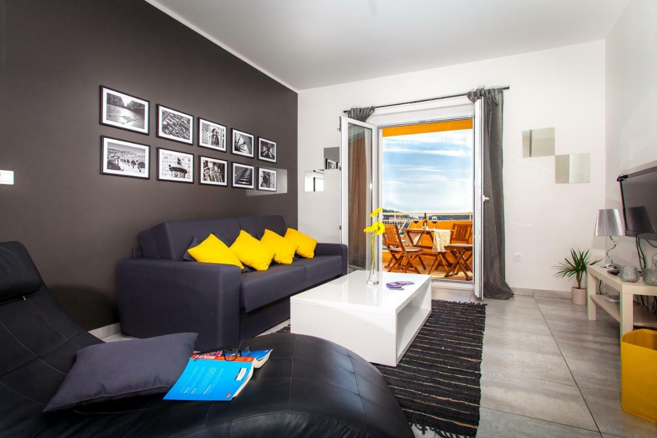 Apartamento Two Bedroom With A Sea View & A Balcony *