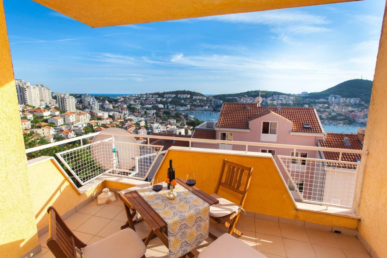 Apartamento Two Bedroom With A Sea View & A Balcony *